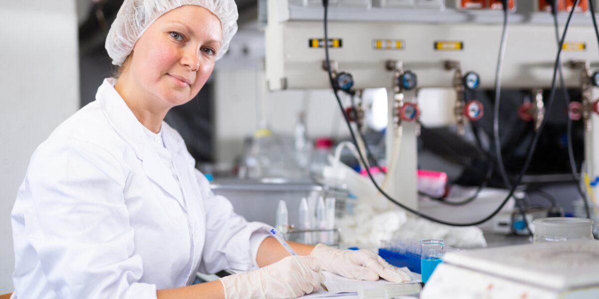 Female,Scientist,Engaged,In,Research,In,Chemical,Laboratory,Noting,Results
