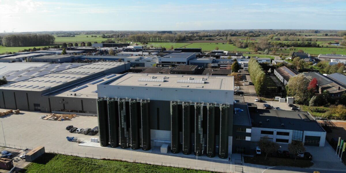 Foto nieuwbouw Giessen Oerlemans Plastics