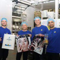 Drukkerij team Oerlemans Plastics met award