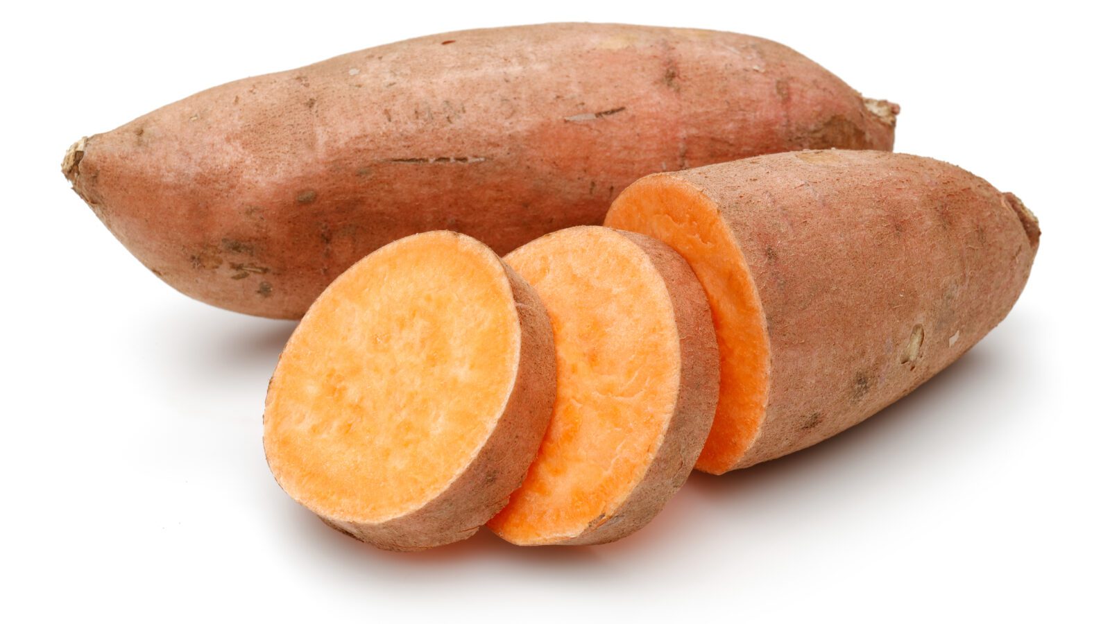 Sweet,Potato,With,Slices,Isolated,On,White,Background