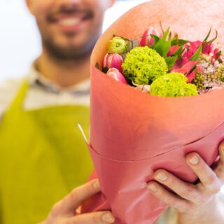 People,,Shopping,,Sale,,Floristry,And,Consumerism,Concept,-,Close,Up